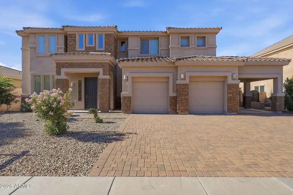 5557 W Mine Trail, Phoenix