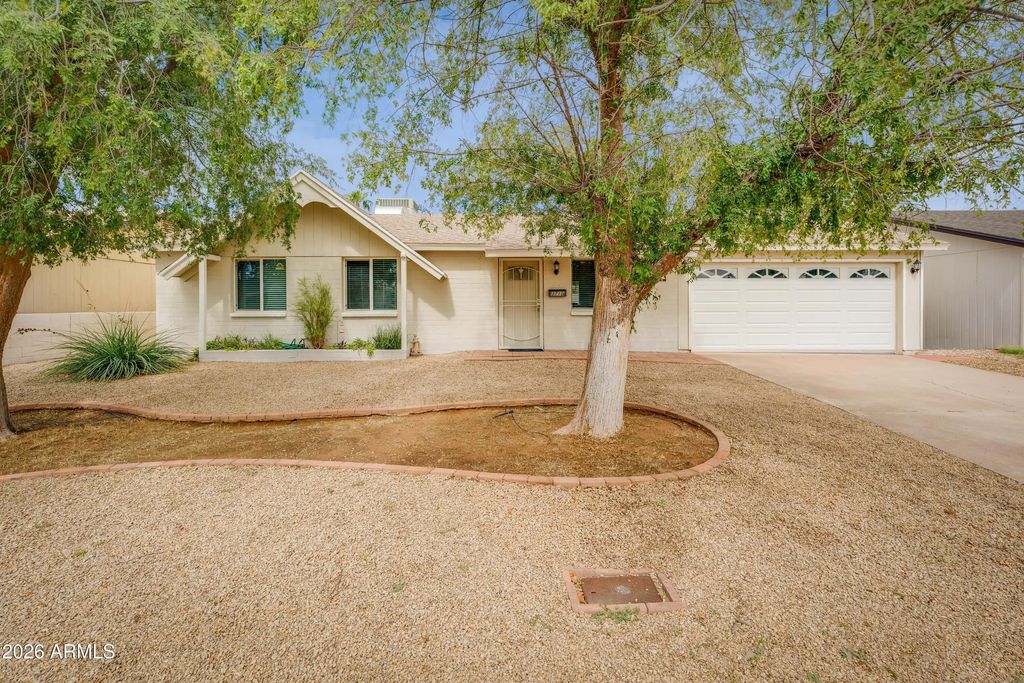 3710 E Ludlow Drive, Phoenix