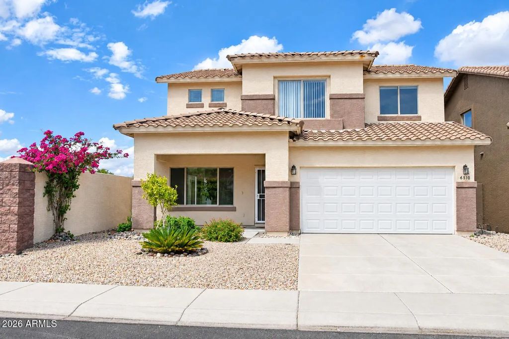 6810 W Nicolet Avenue, Glendale