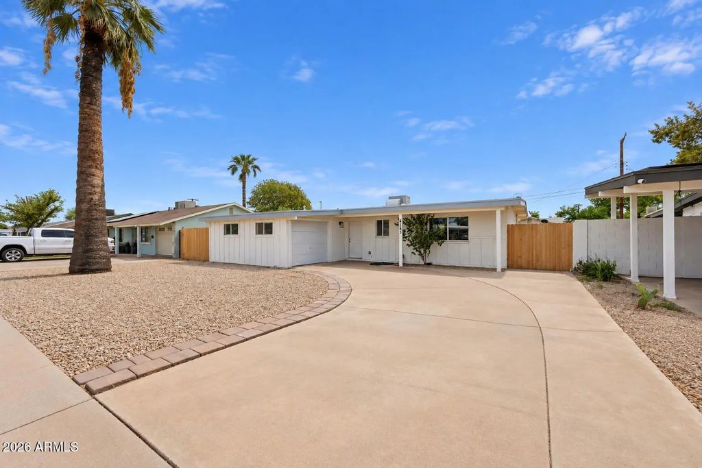 4143 W Cheery Lynn Road, Phoenix