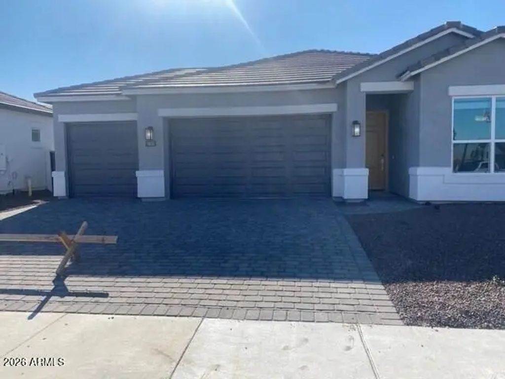 17636 W Brown Street, Waddell
