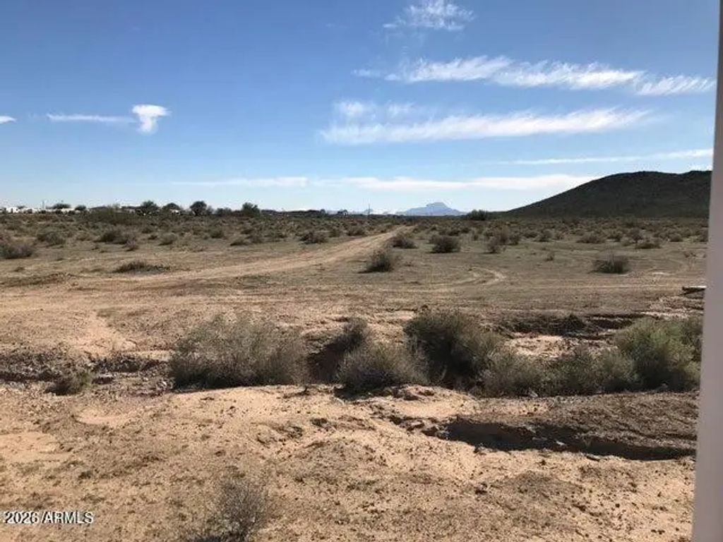 Xxxxx W Salome Highway (unit 16), Tonopah