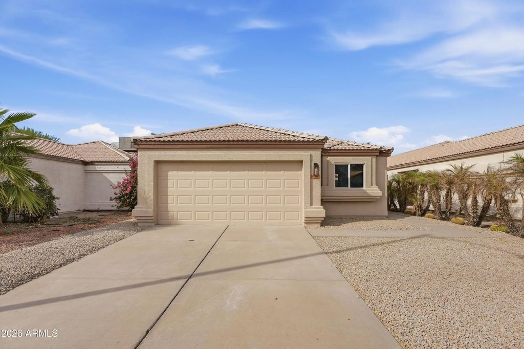 4622 E Grovers Avenue, Phoenix