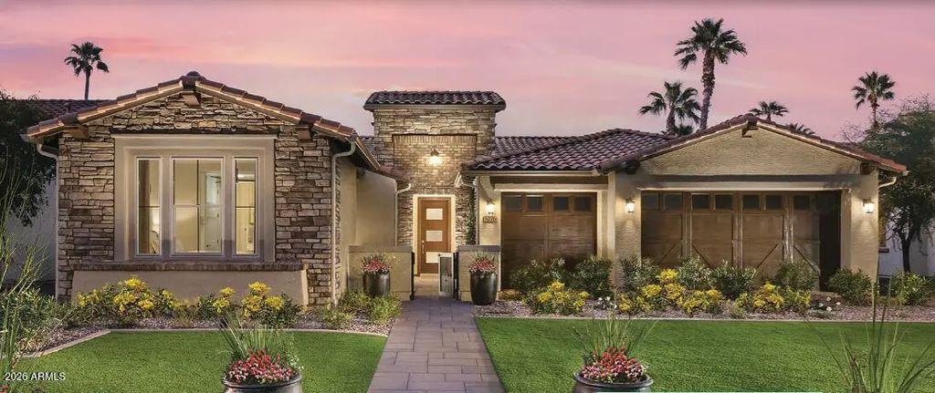 5644 N Luna Drive, Eloy