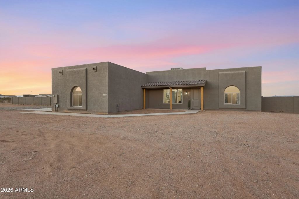 23008 W Peakview Road, Wittmann