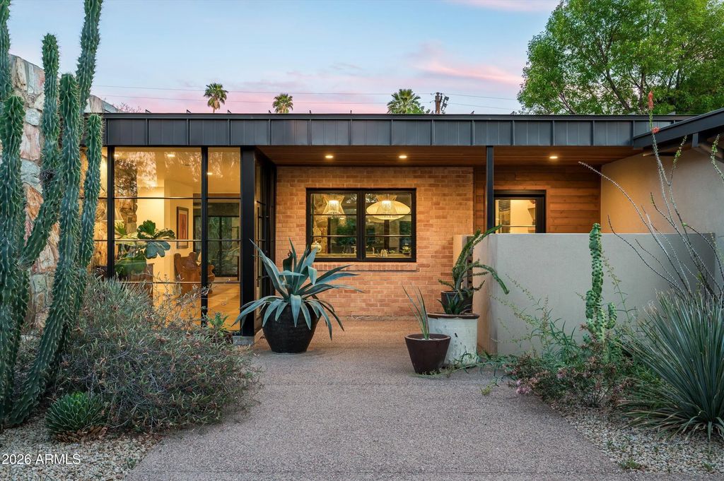 515 W Orangewood Avenue, Phoenix