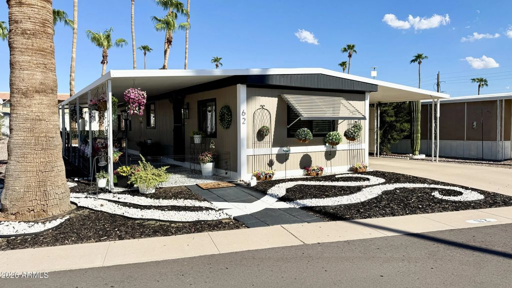 303 S Recker Road (unit 62), Mesa