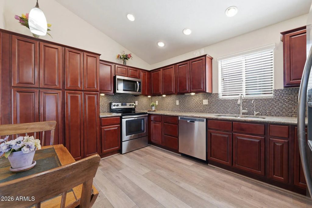906 Aero Road, Mesa