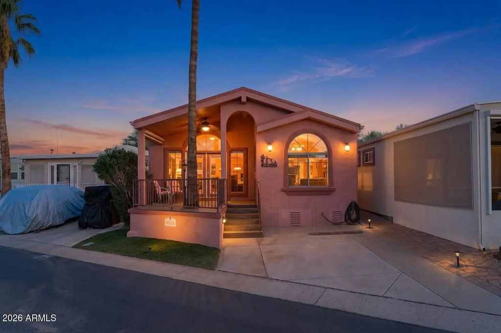 906 Aero Road, Mesa