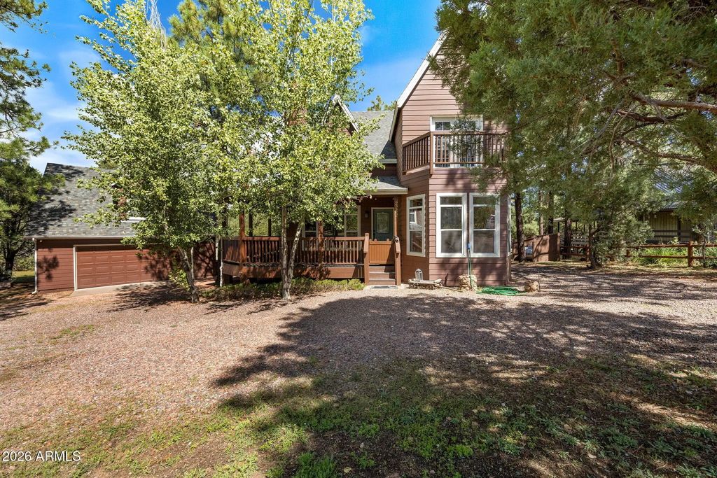 2232 Forest Park Drive, Overgaard