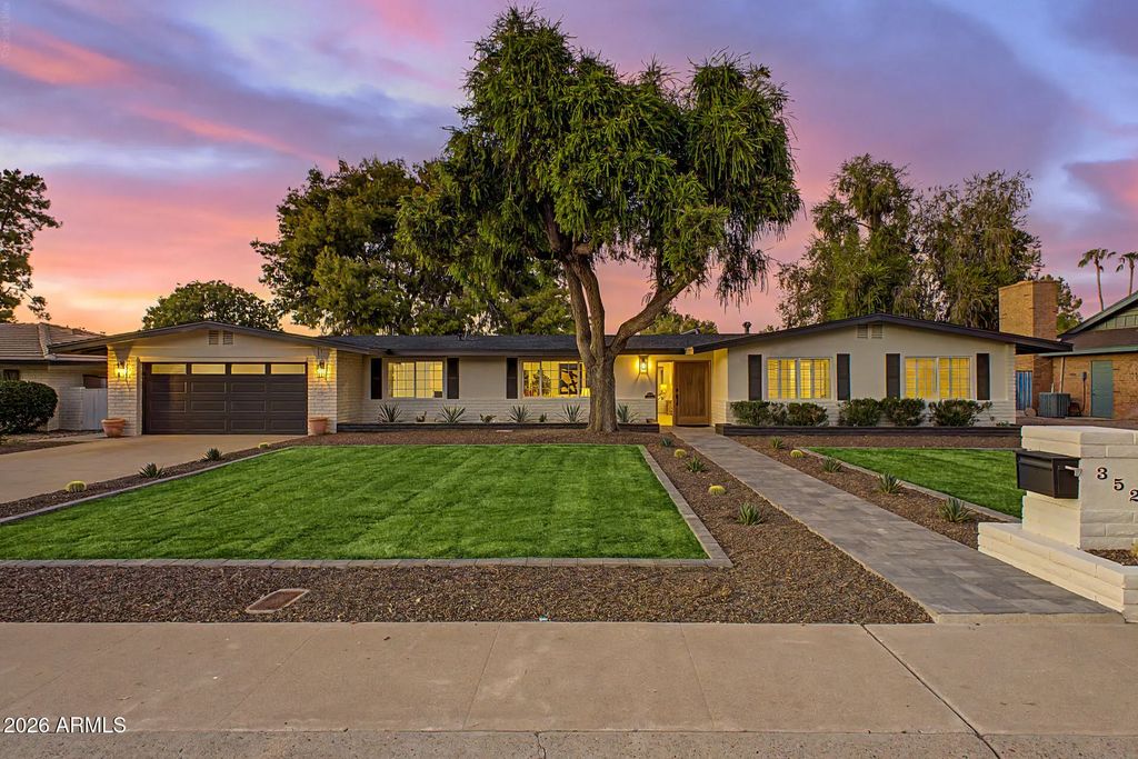 352 W Southern Hills Road, Phoenix