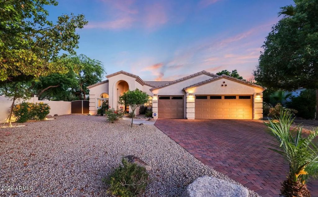 6371 W Tonopah Drive, Glendale