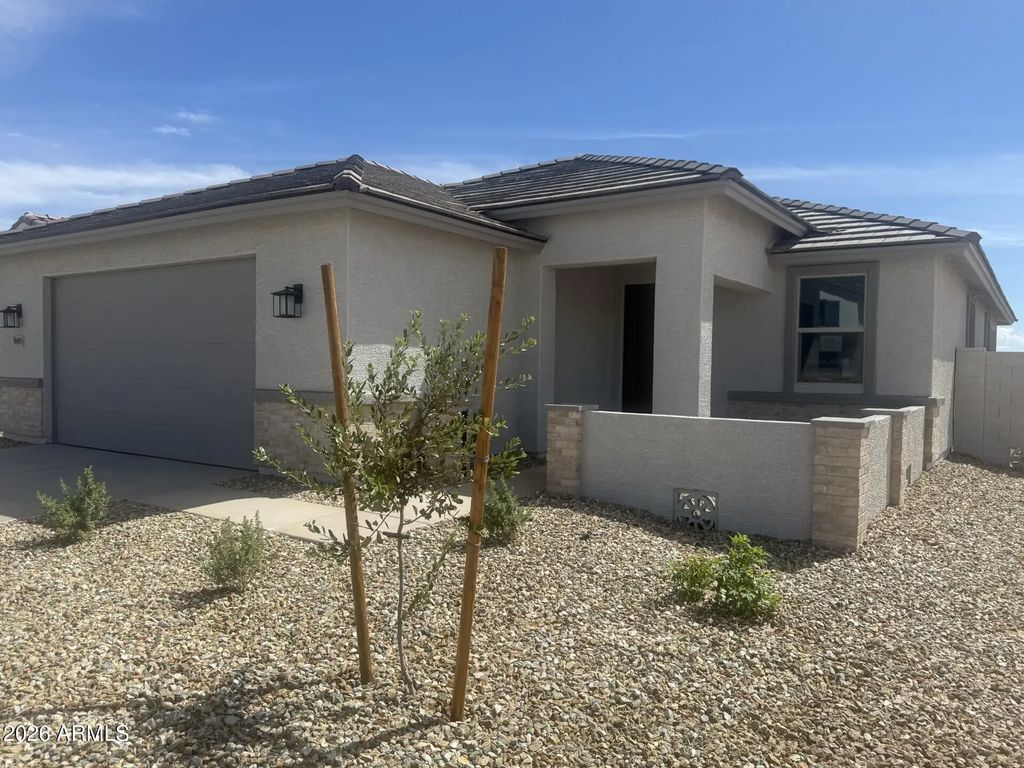 46905 W Crescent Moon Drive, Maricopa