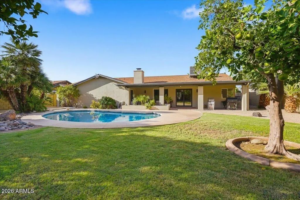 1001 E Aire Libre Avenue, Phoenix