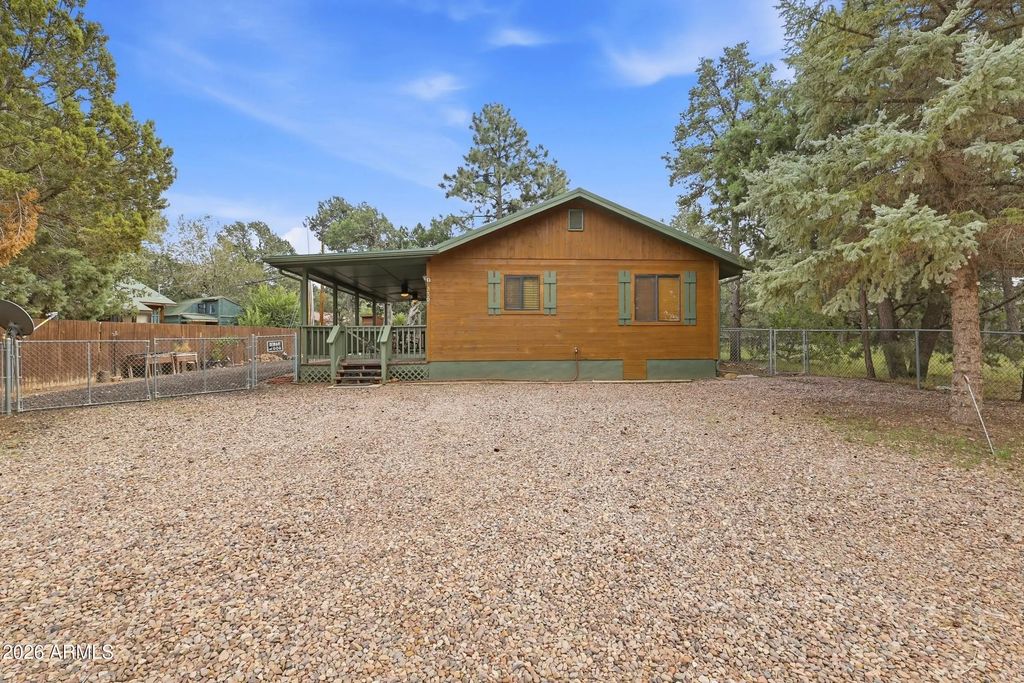 3367 Rim Lakes Drive, Overgaard
