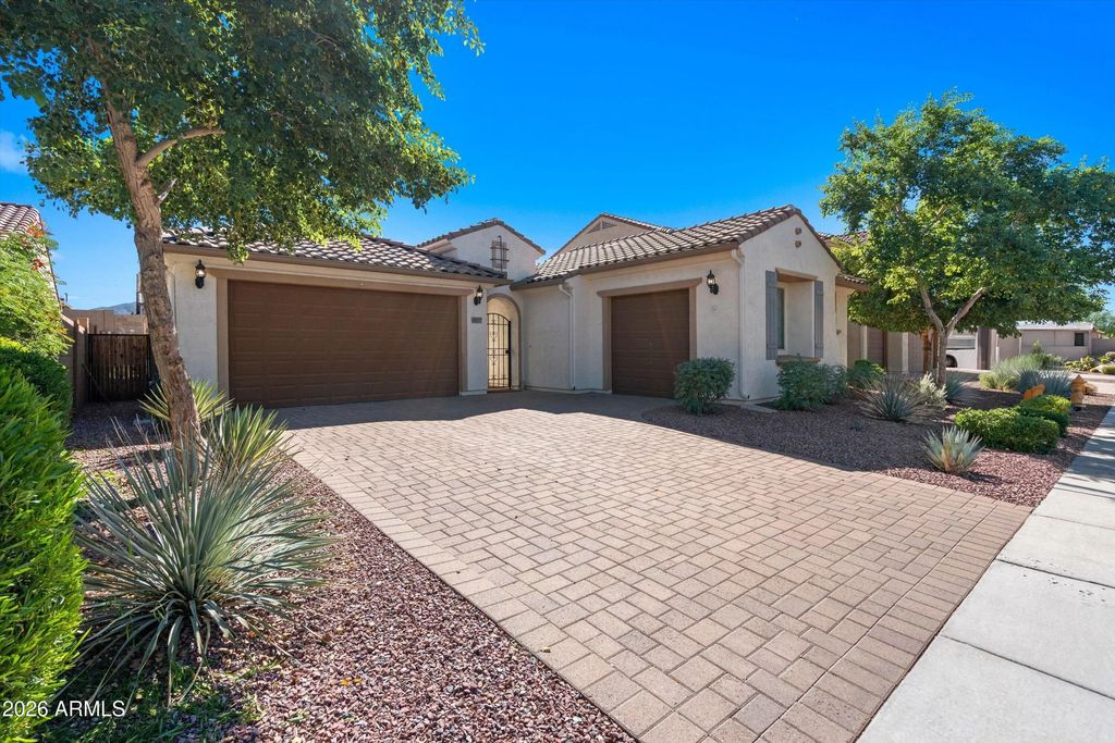 44517 N 41st Lane, New River