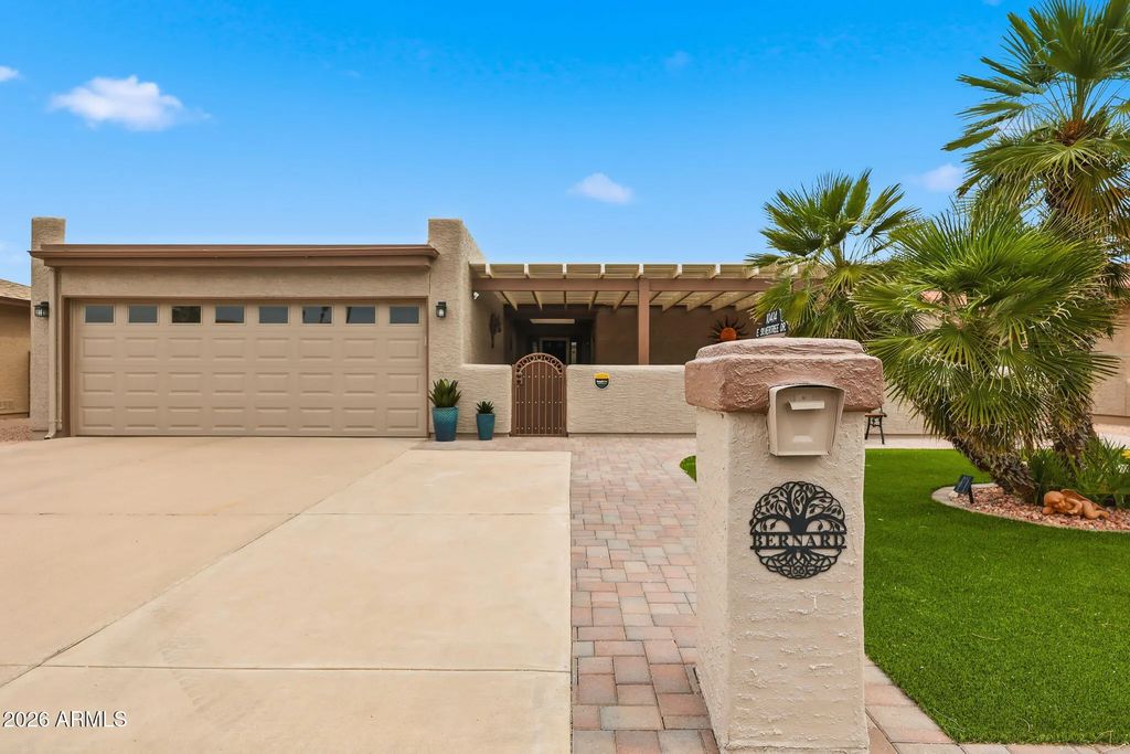 10414 E Silvertree Drive, Sun Lakes