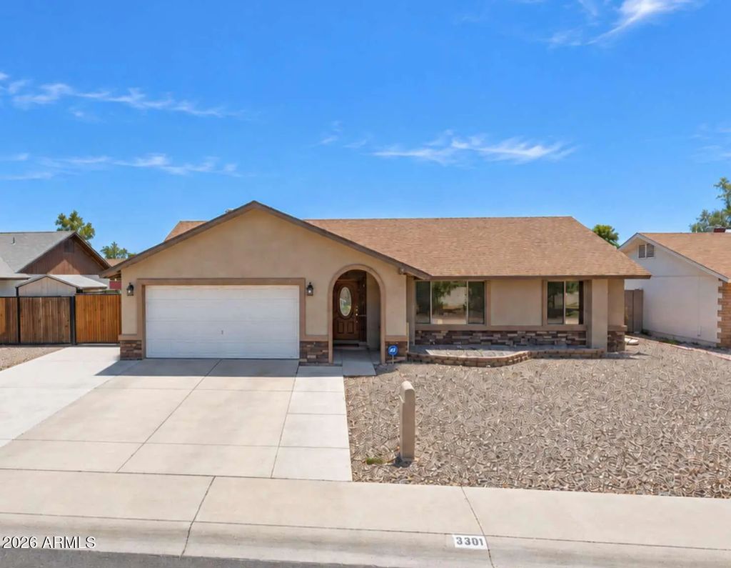 3301 W Muriel Drive, Phoenix