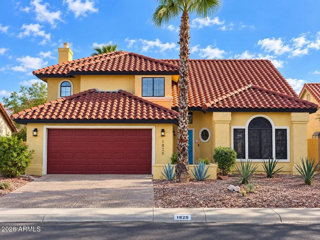 1825 E Redfield Road, Phoenix