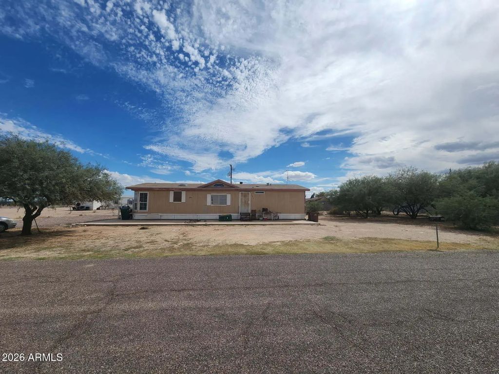 3035 W Encanto Drive, Eloy