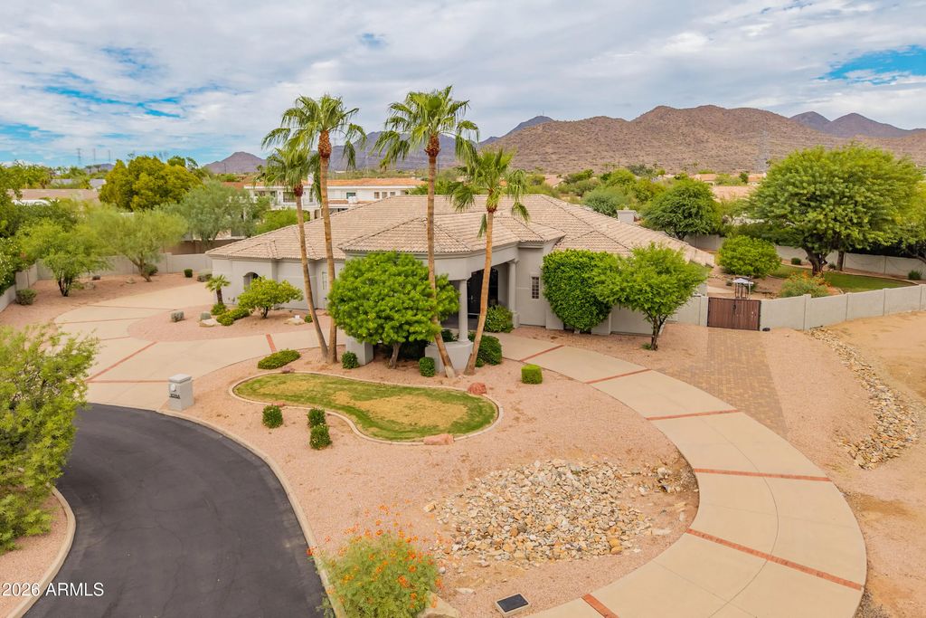 10768 E Laurel Lane, Scottsdale