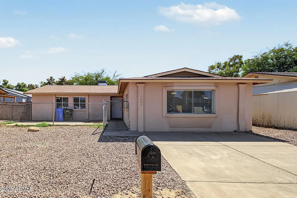 1005 W Danbury Road, Phoenix