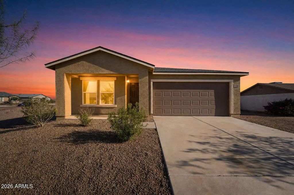 9380 W Collis Place, Arizona City