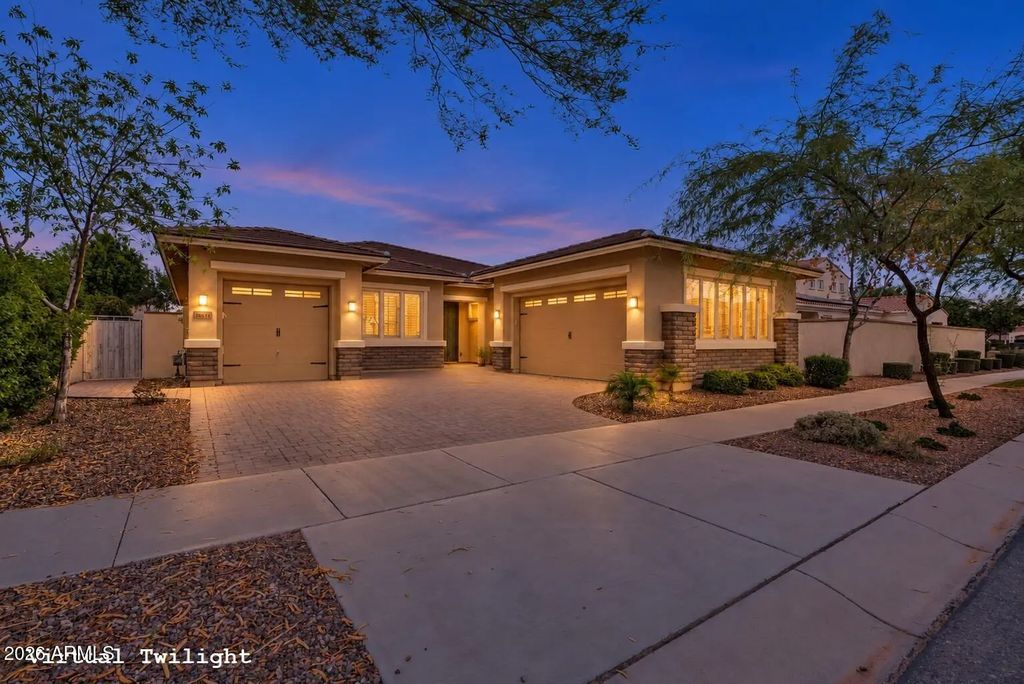 10614 E Lincoln Avenue, Mesa