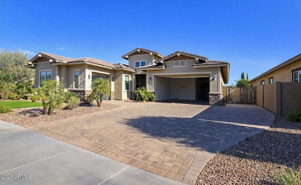 9331 W Plum Road, Peoria