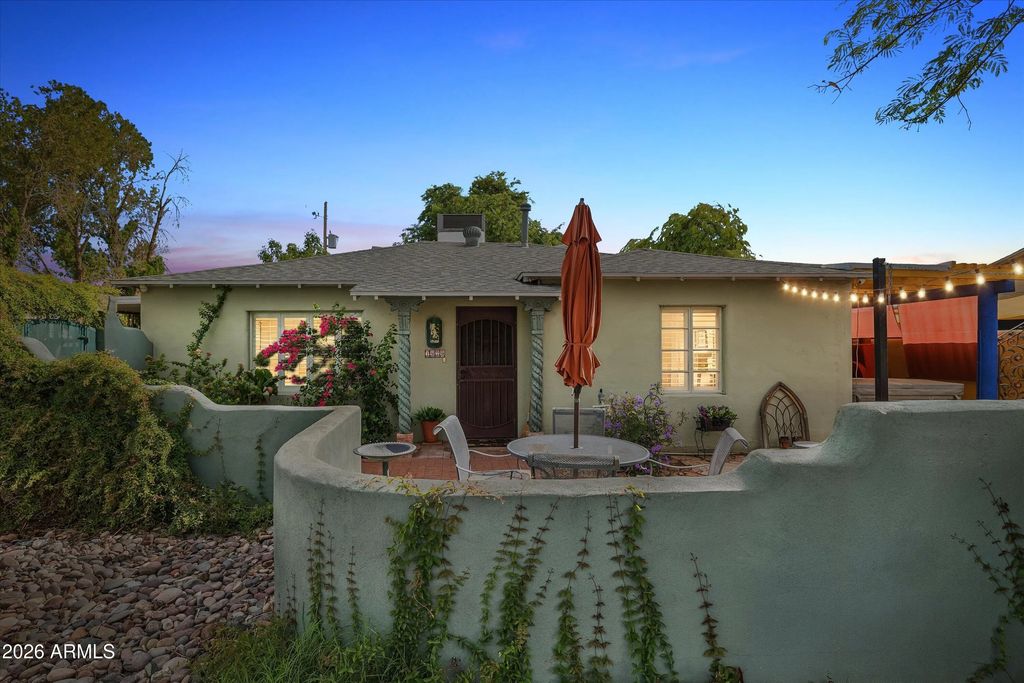 1929 E Clarendon Avenue, Phoenix