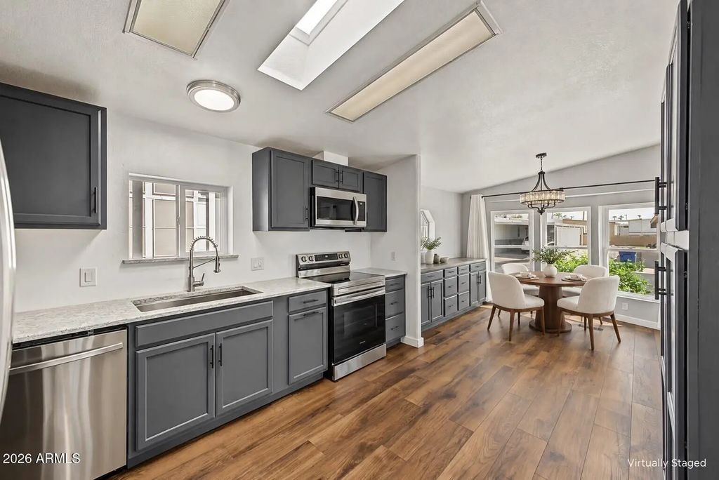 2400 E Baseline Avenue (unit 300), Apache Junction