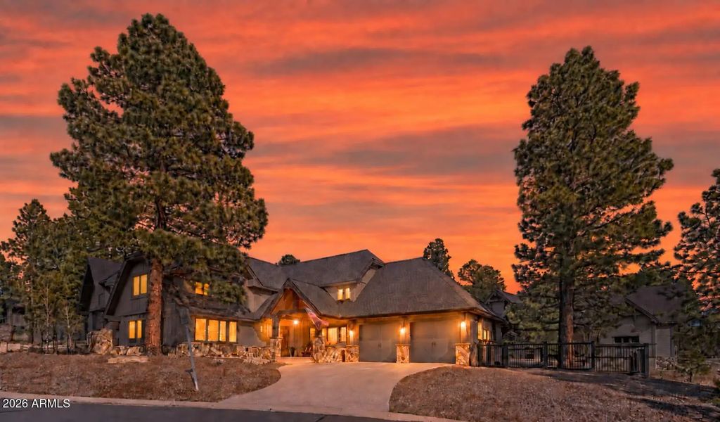 1707 E Trade Winds Court, Flagstaff