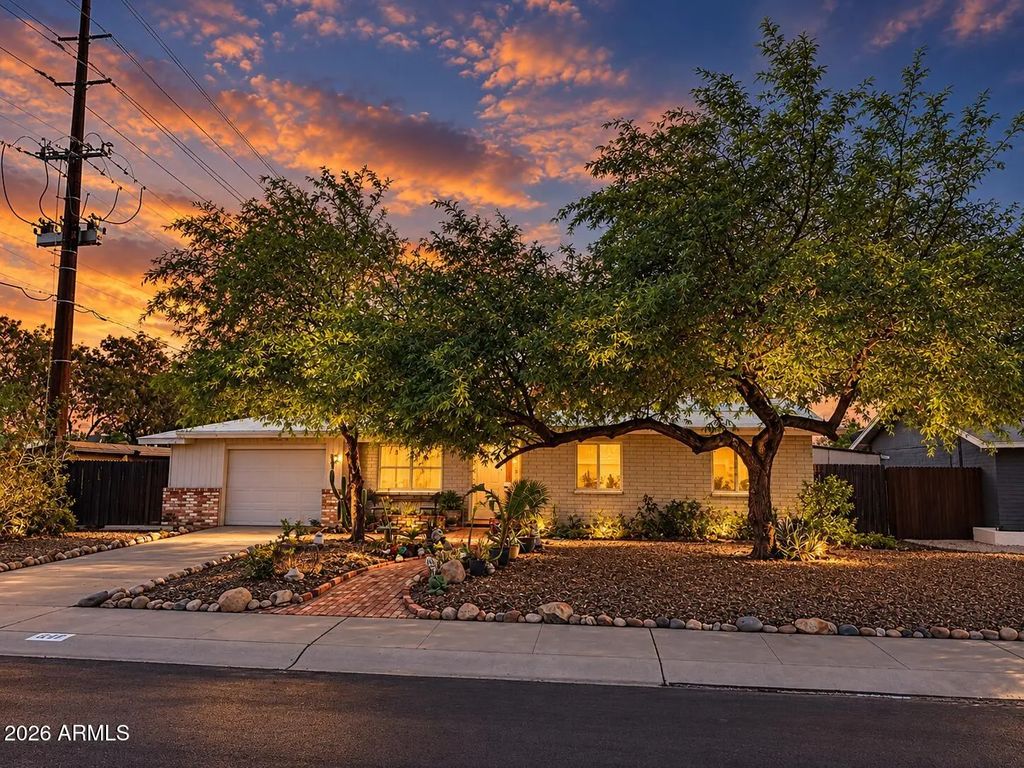 1247 E Valerie Drive, Tempe