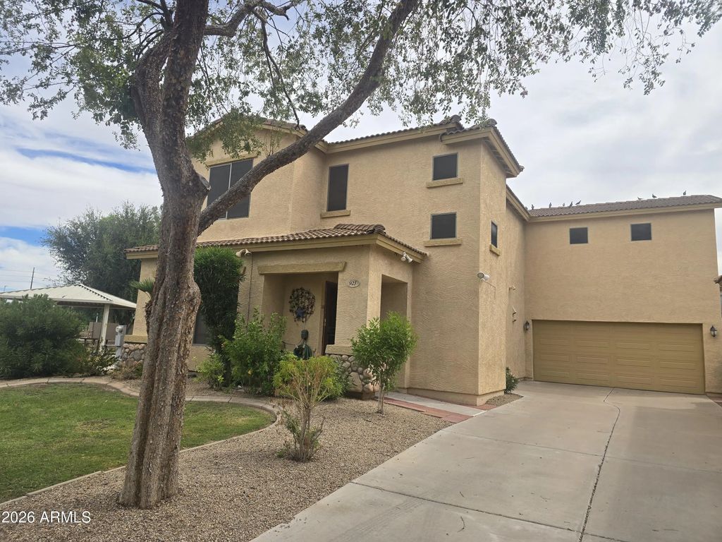 923 E Savannah Drive, Chandler