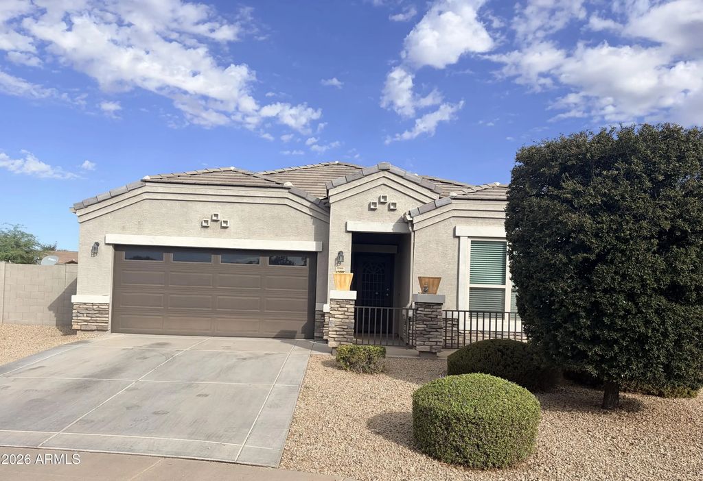42096 W Quinto Drive, Maricopa