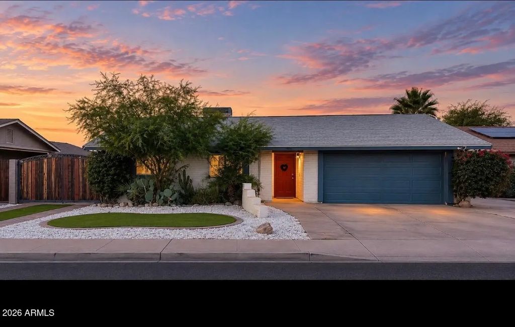 2548 E Inverness Avenue, Mesa