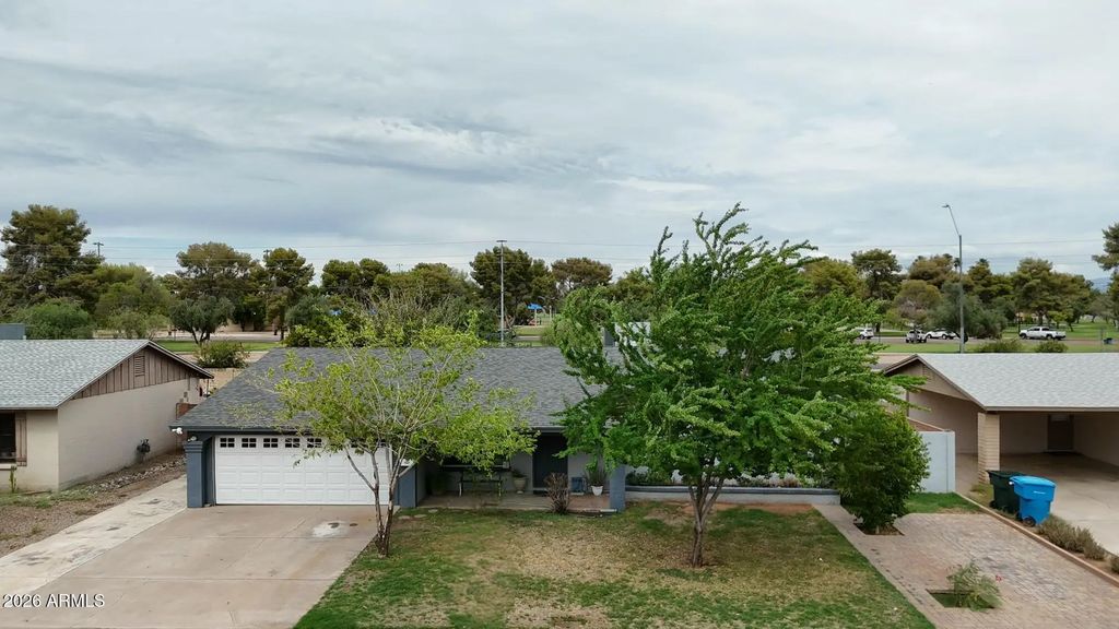 3458 E Shaw Butte Drive, Phoenix