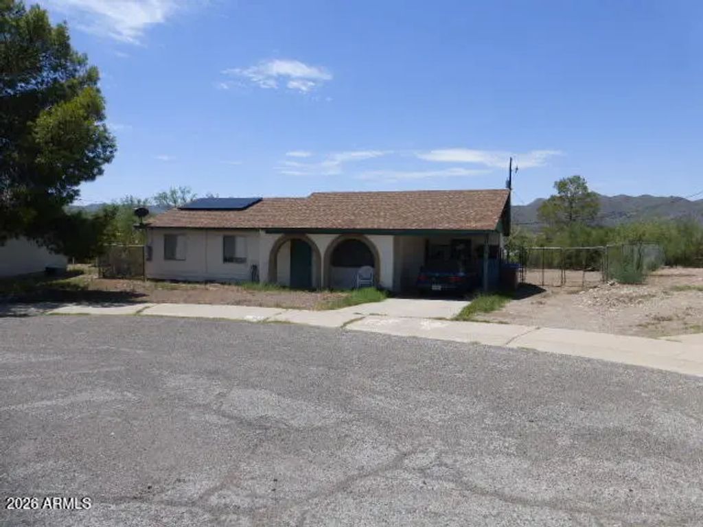 513 S Mountain View Drive, Kearny
