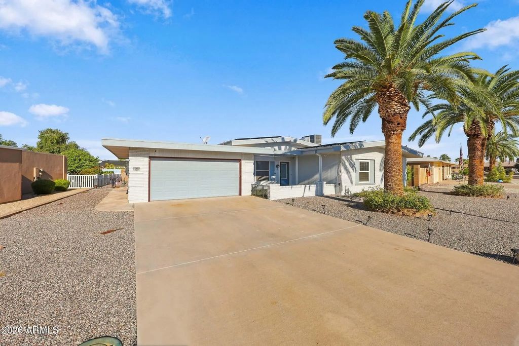 16210 N Meadow Park Drive, Sun City