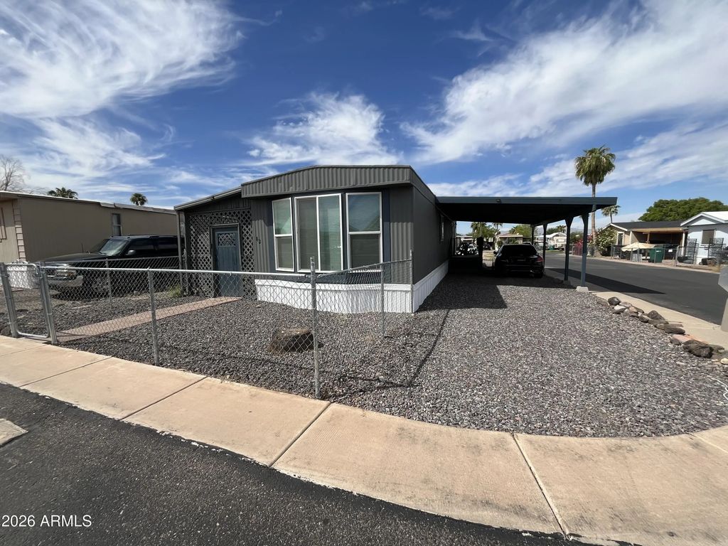 12727 W Glendale Avenue (unit 82), Glendale