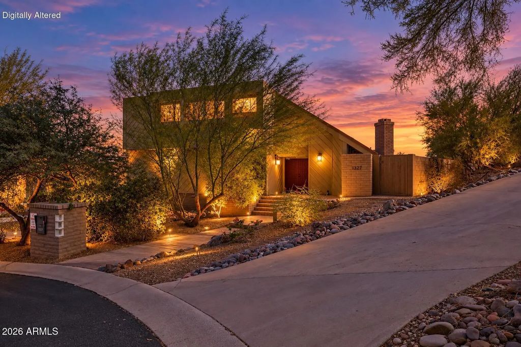 1327 E Las Palmaritas Drive, Phoenix