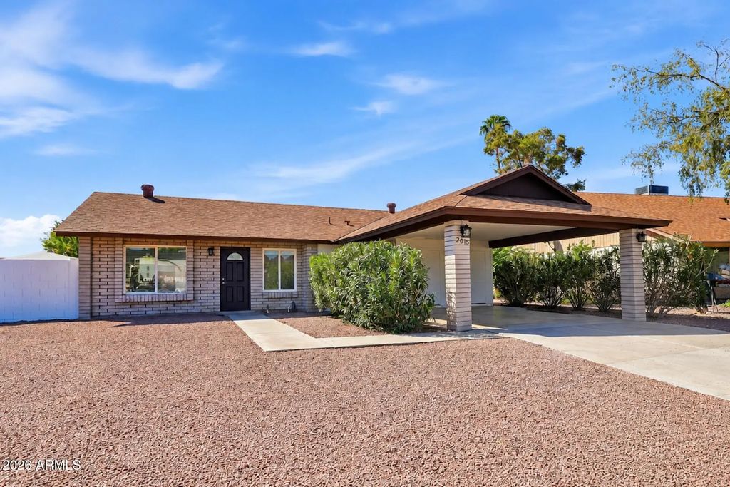 2015 W Silvergate Drive, Chandler