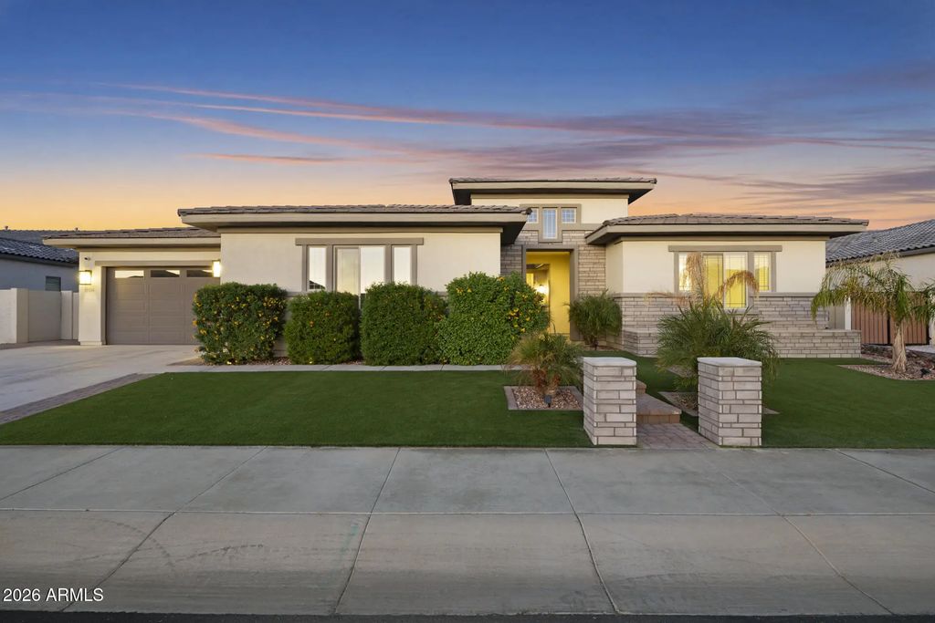 18134 W Highland Avenue, Goodyear