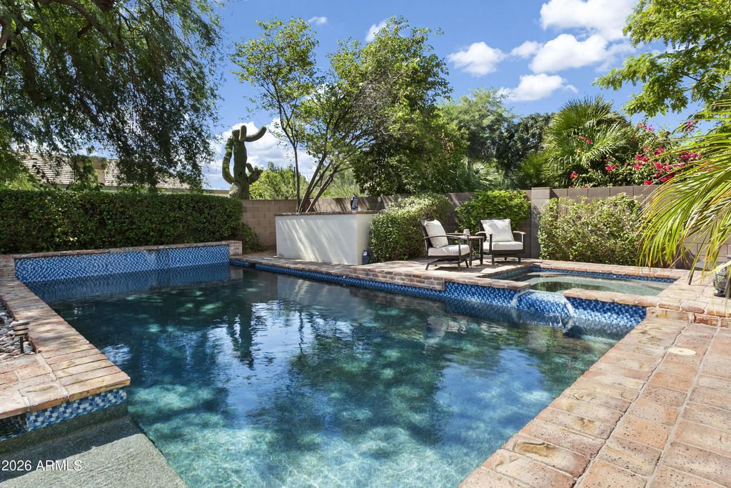 6737 E Evans Drive, Scottsdale