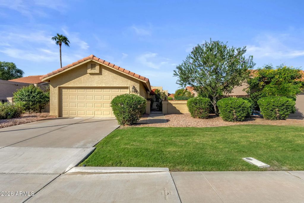 1370 N Tamarisk Drive, Chandler