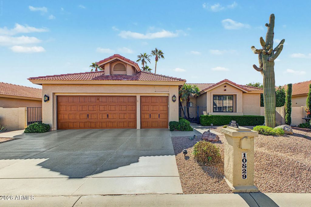 10829 E Silvertree Drive, Sun Lakes