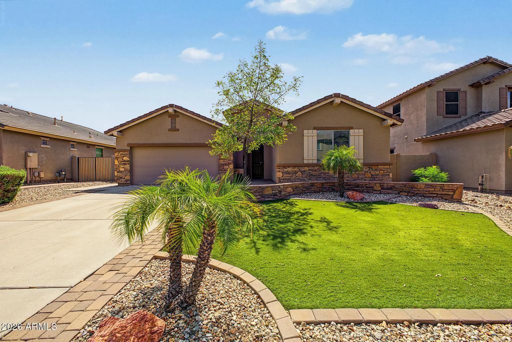 5439 W Quail Track Drive, Phoenix