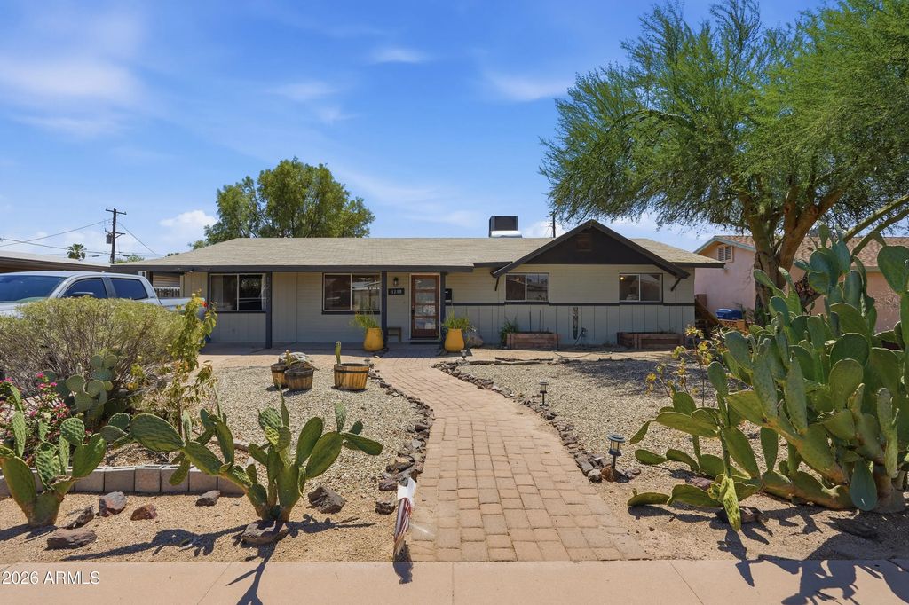 1239 W Elna Rae Street, Tempe