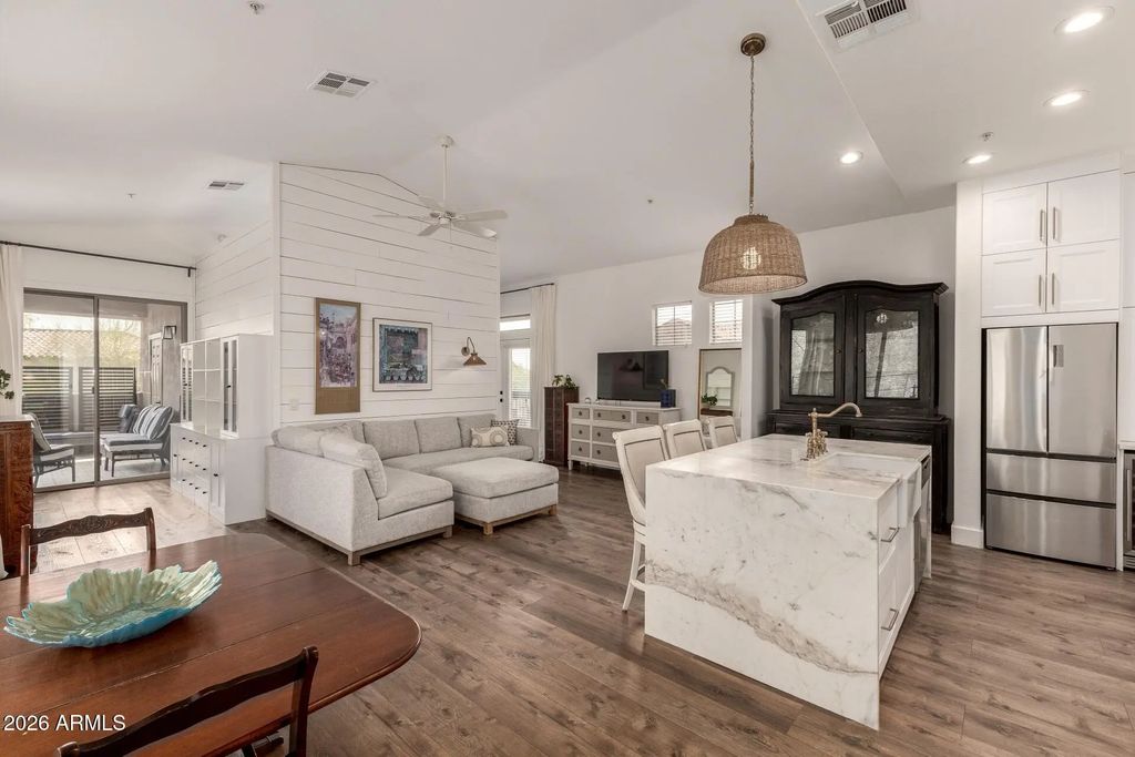 20801 N 90th Place (unit 228), Scottsdale