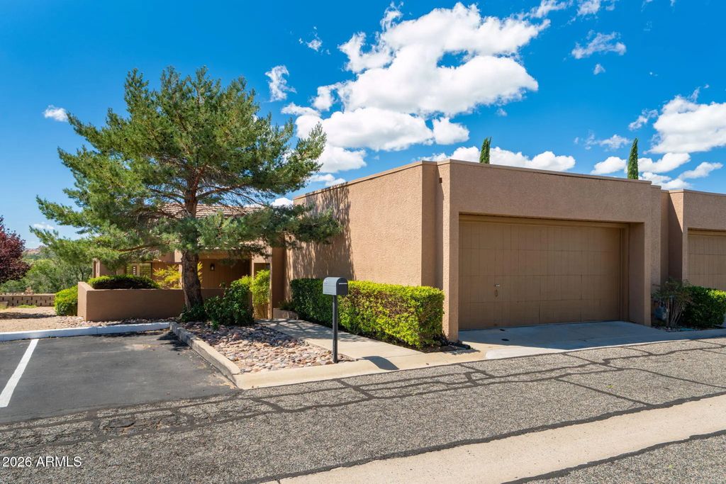 2181 Resort Way S (unit D8), Prescott